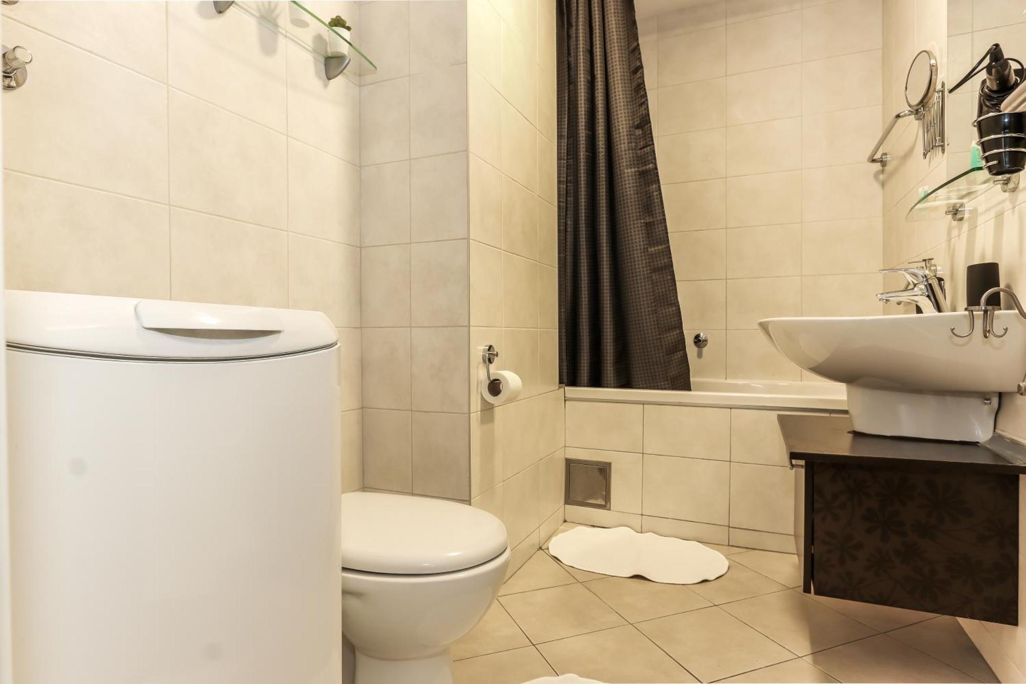 New Belgrade Apartments, Parking 5 Eur Per Day Exterior photo