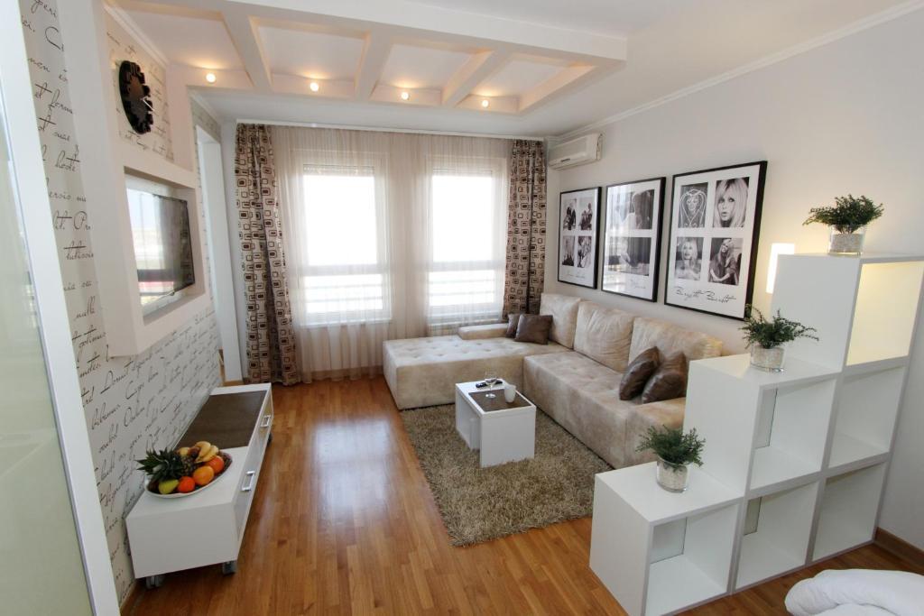New Belgrade Apartments, Parking 5 Eur Per Day Room photo